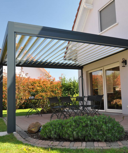 Pergola Bioclimatique : comment transformer votre extérieur à Genève ?